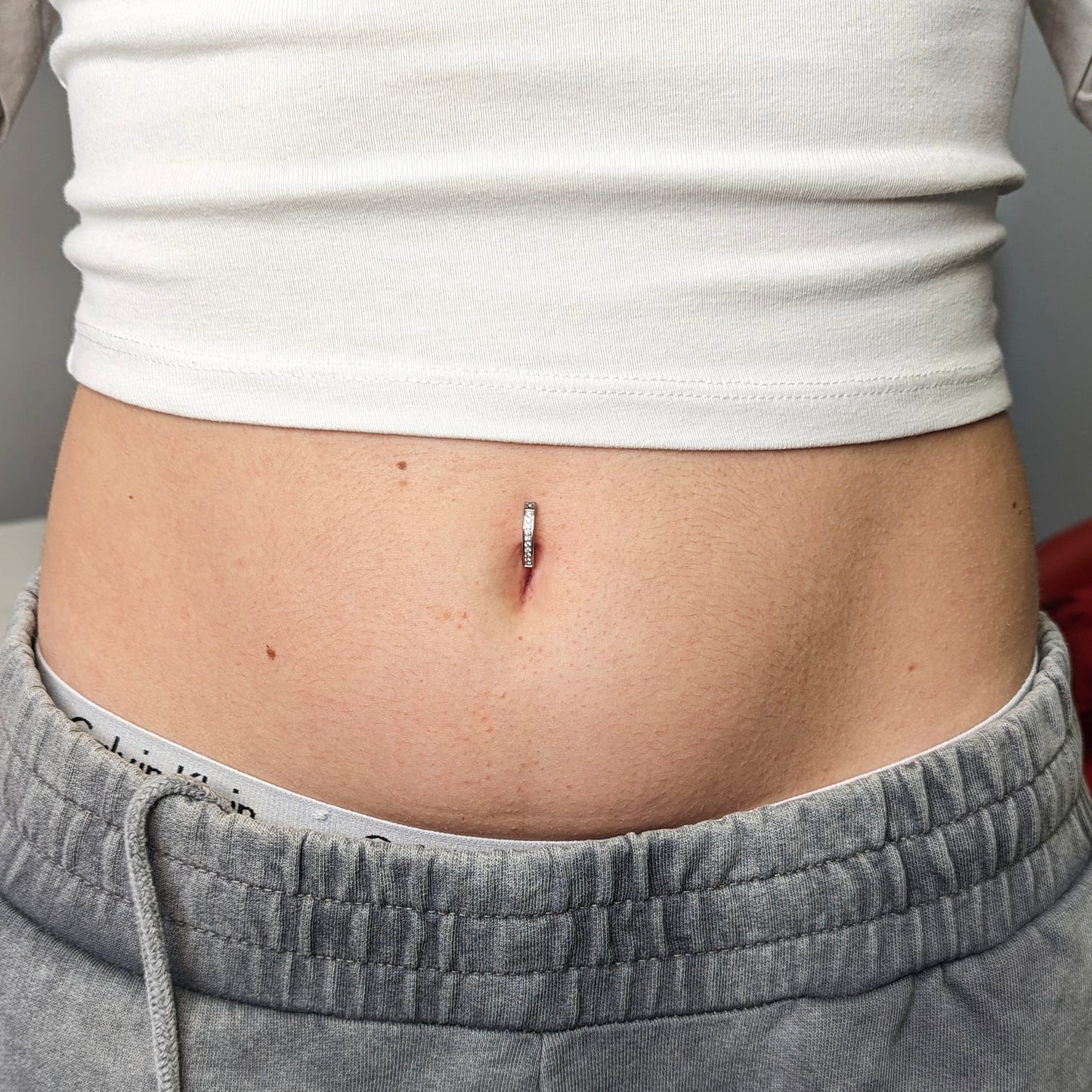 Paved navel ring image 2