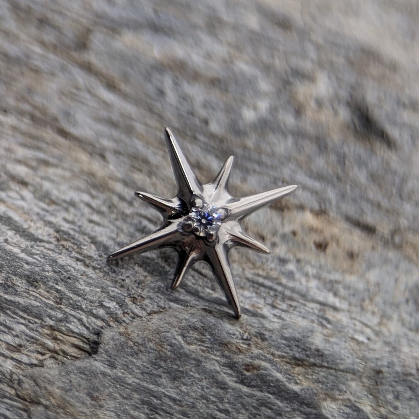 Shiny star - Titanio image