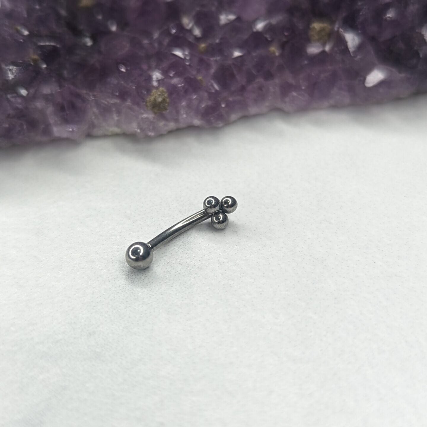 Trinity beads curved bar image 0
