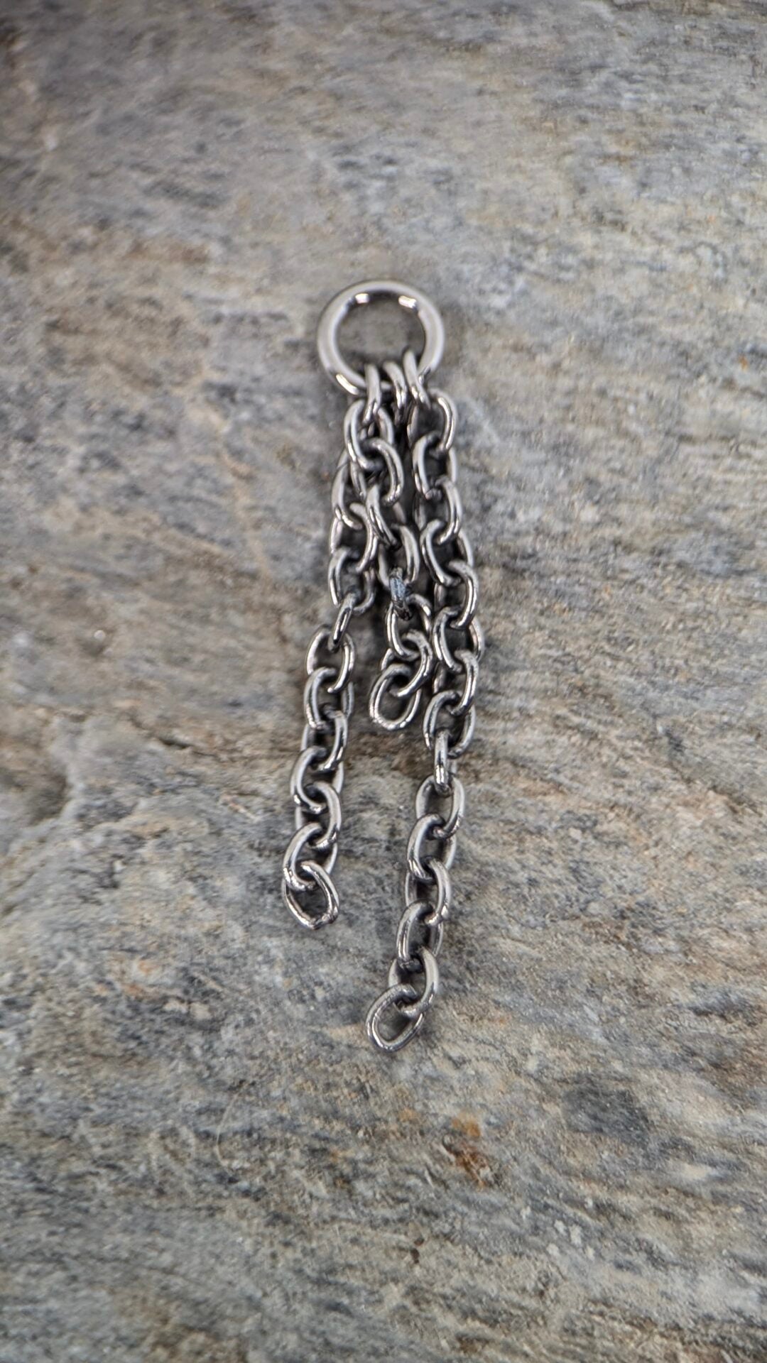 Chain charm image 0