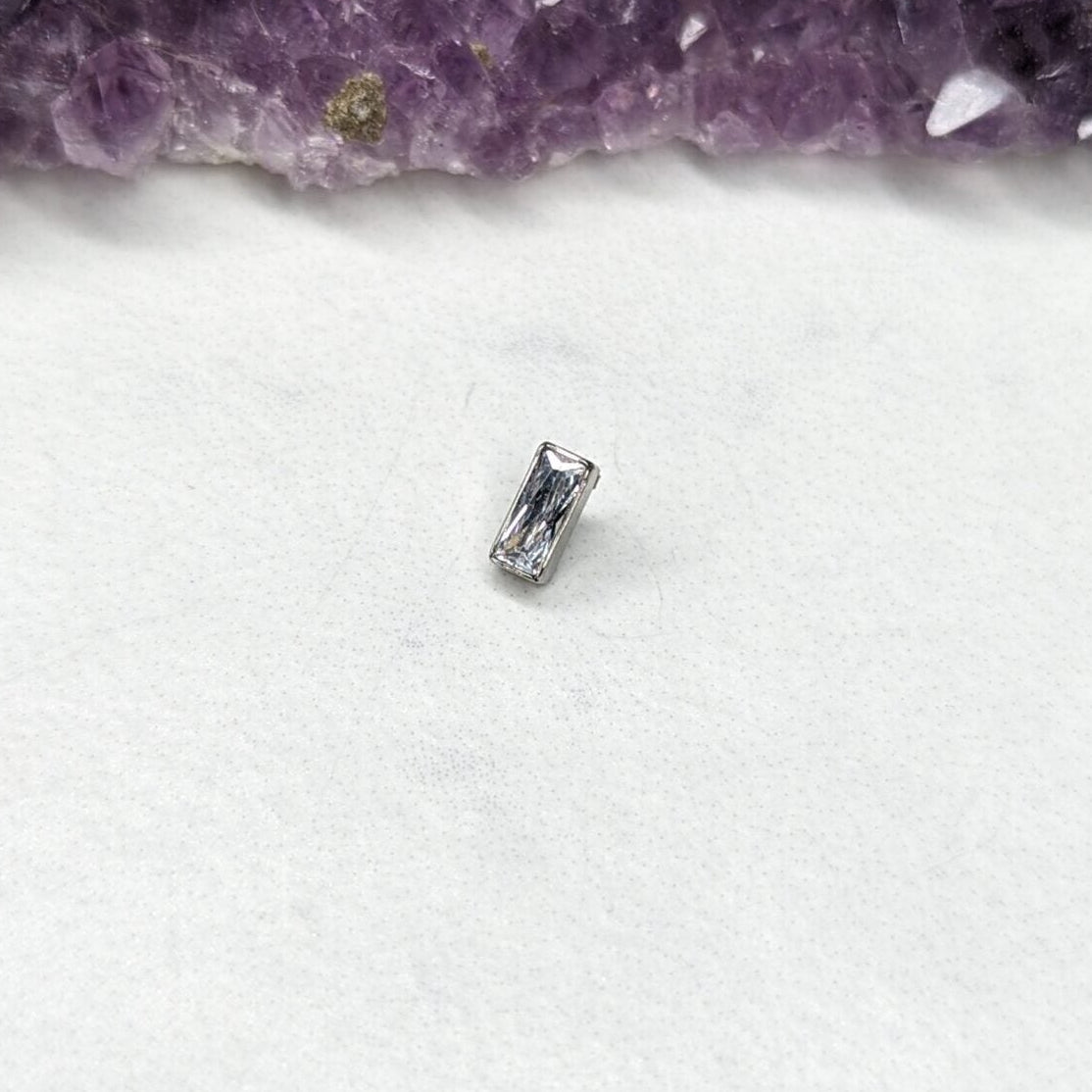Square gem image 0