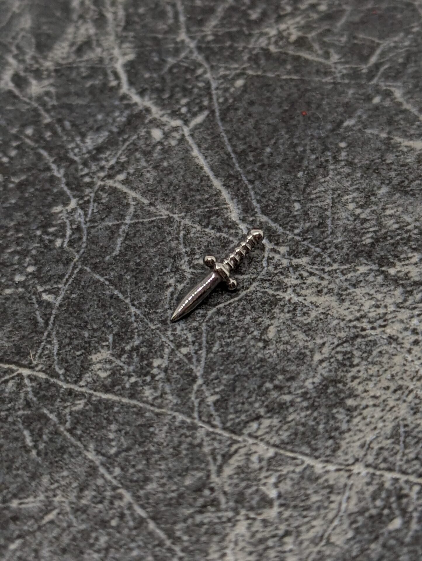 Dagger image 0