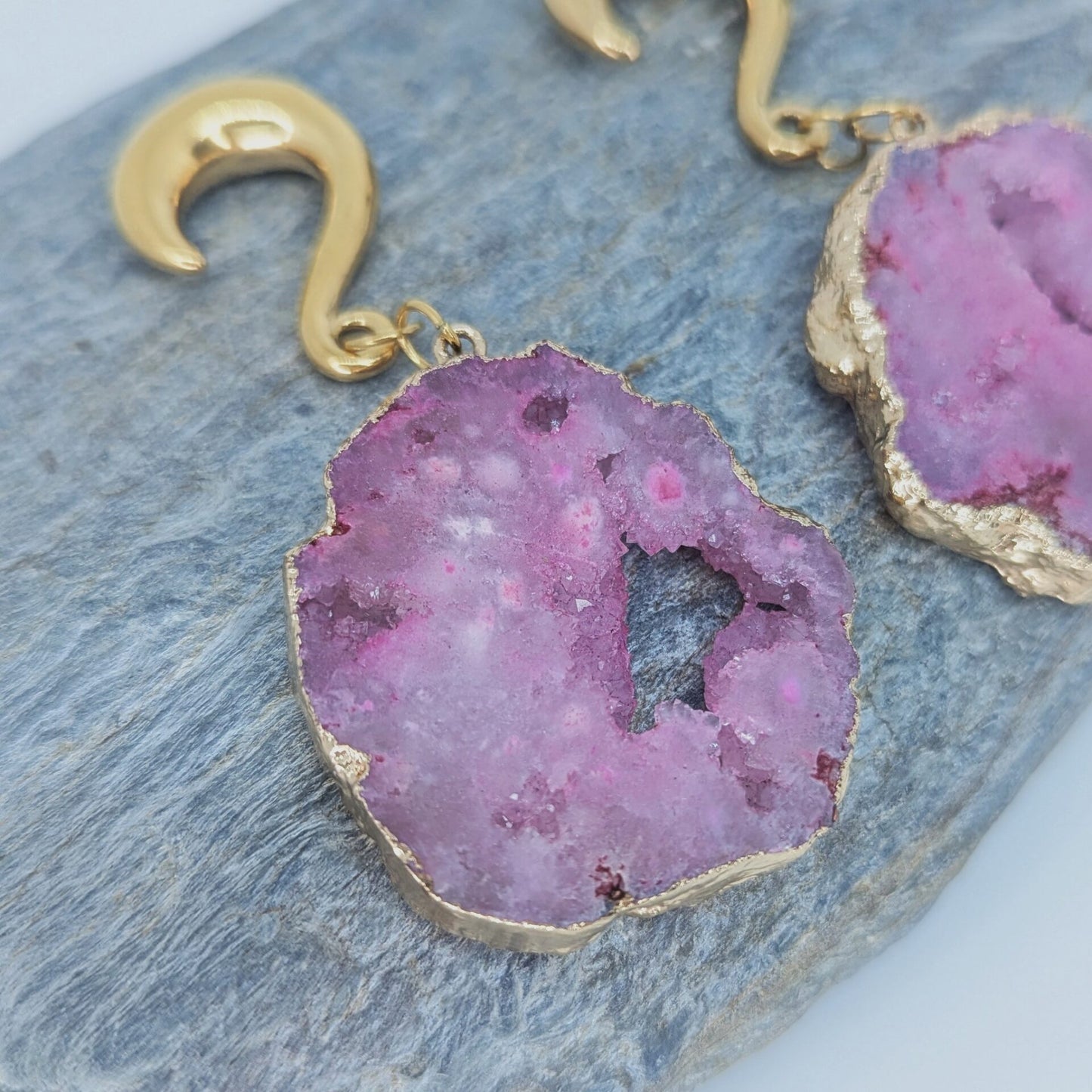 Pink stone hangers 8mm image 1