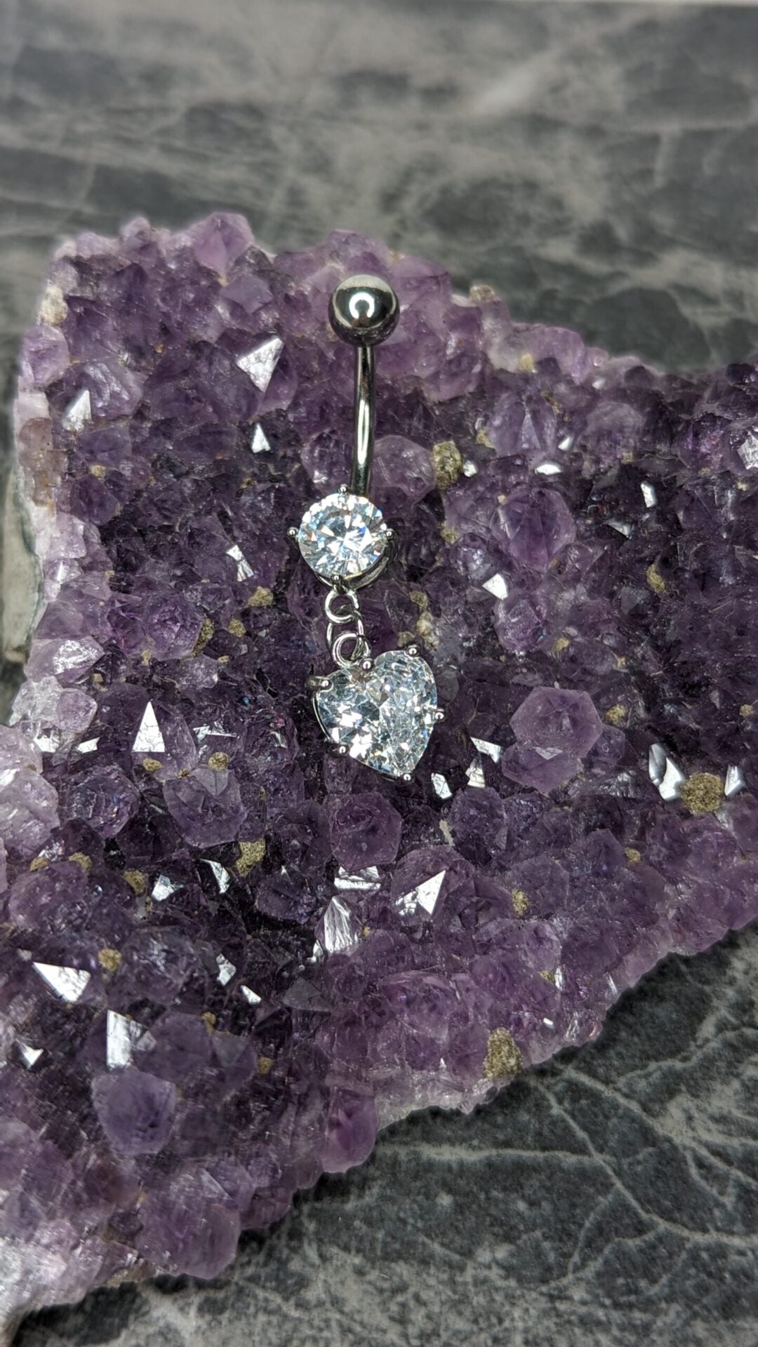 Dangling heart navel bar image 0