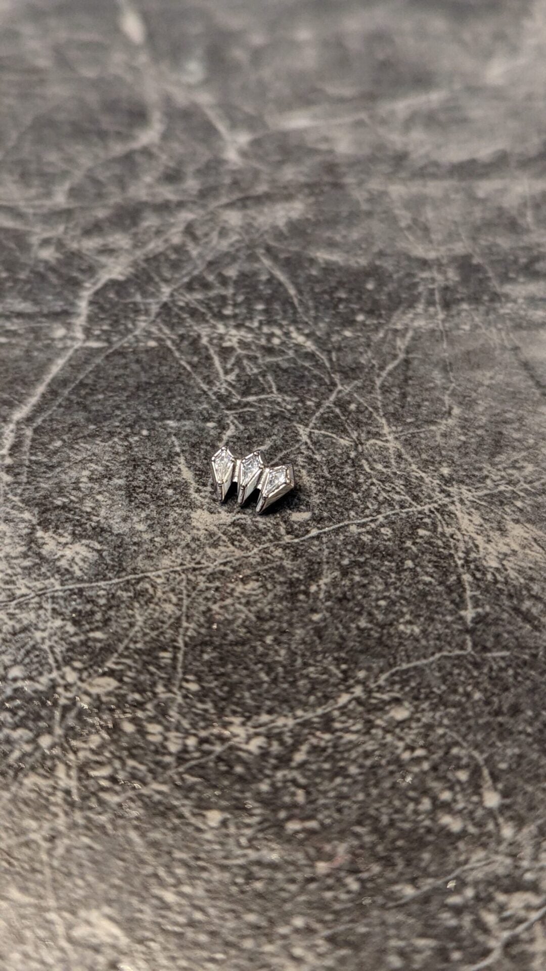 Triple diamond image 0