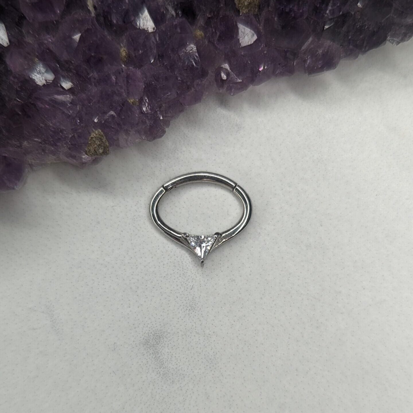 Oval triangle clicker image 0