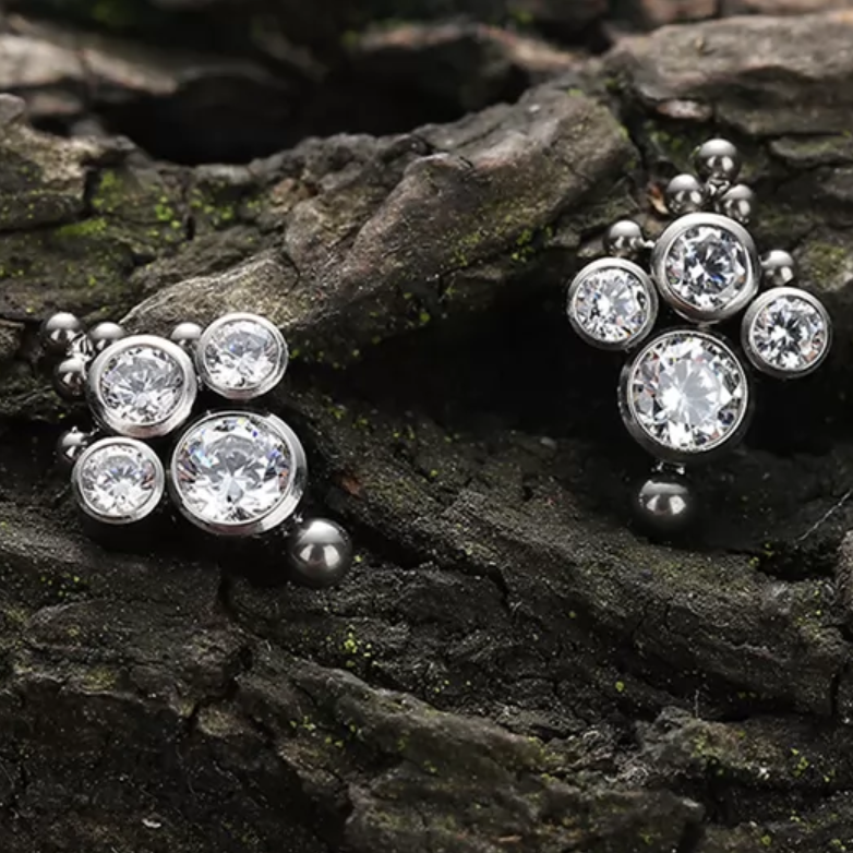 Ornamental cluster image 0