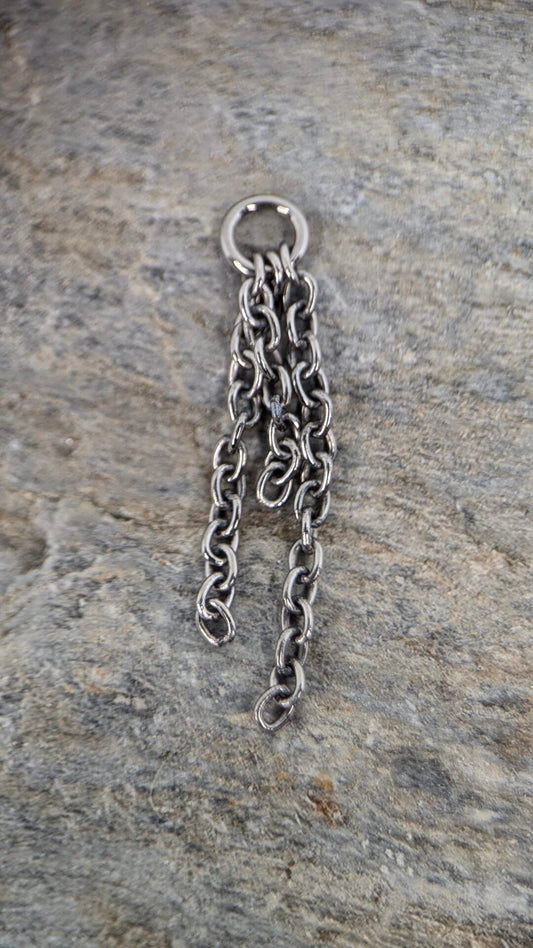 Chain charm image 0