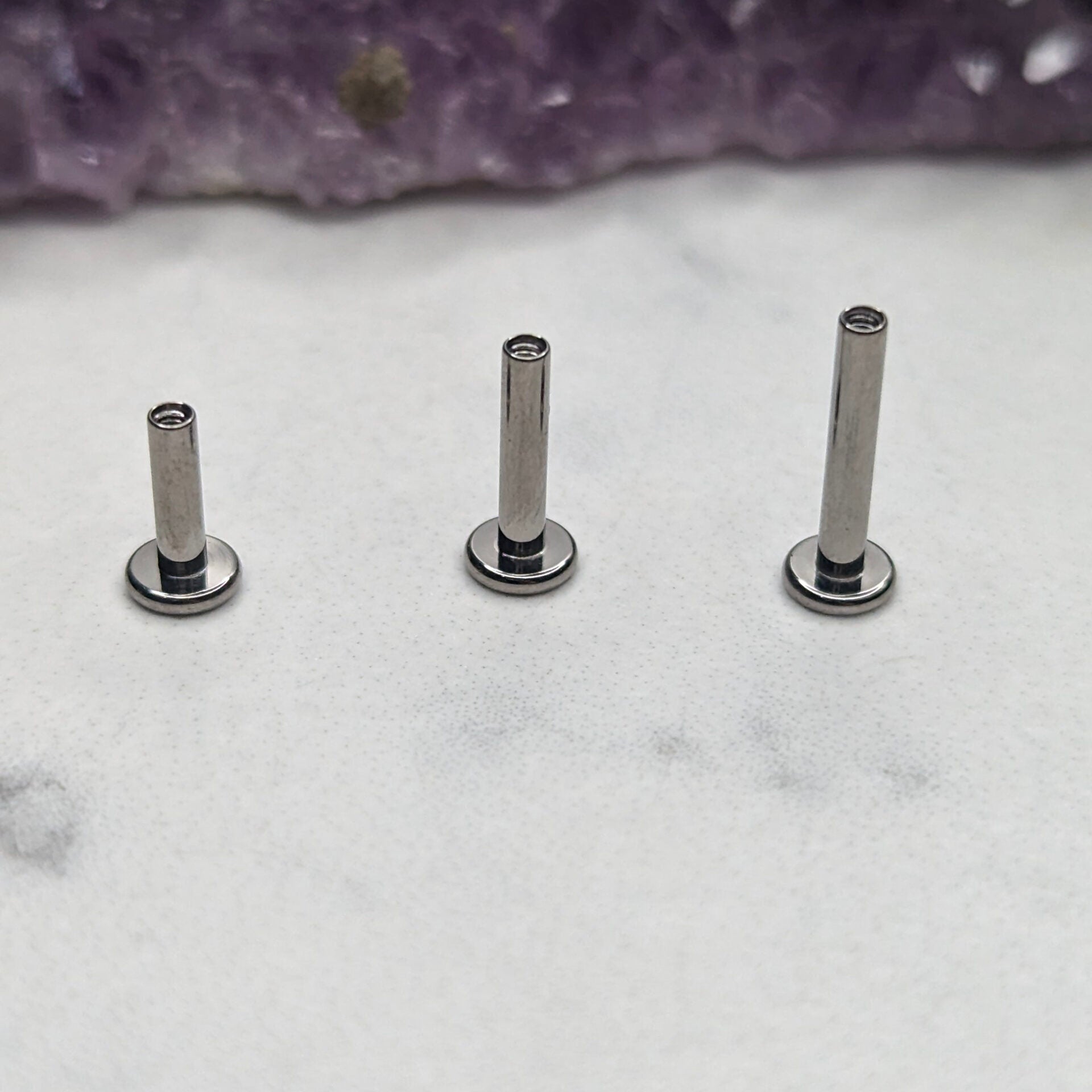 Labret bar 1,6mm image 1