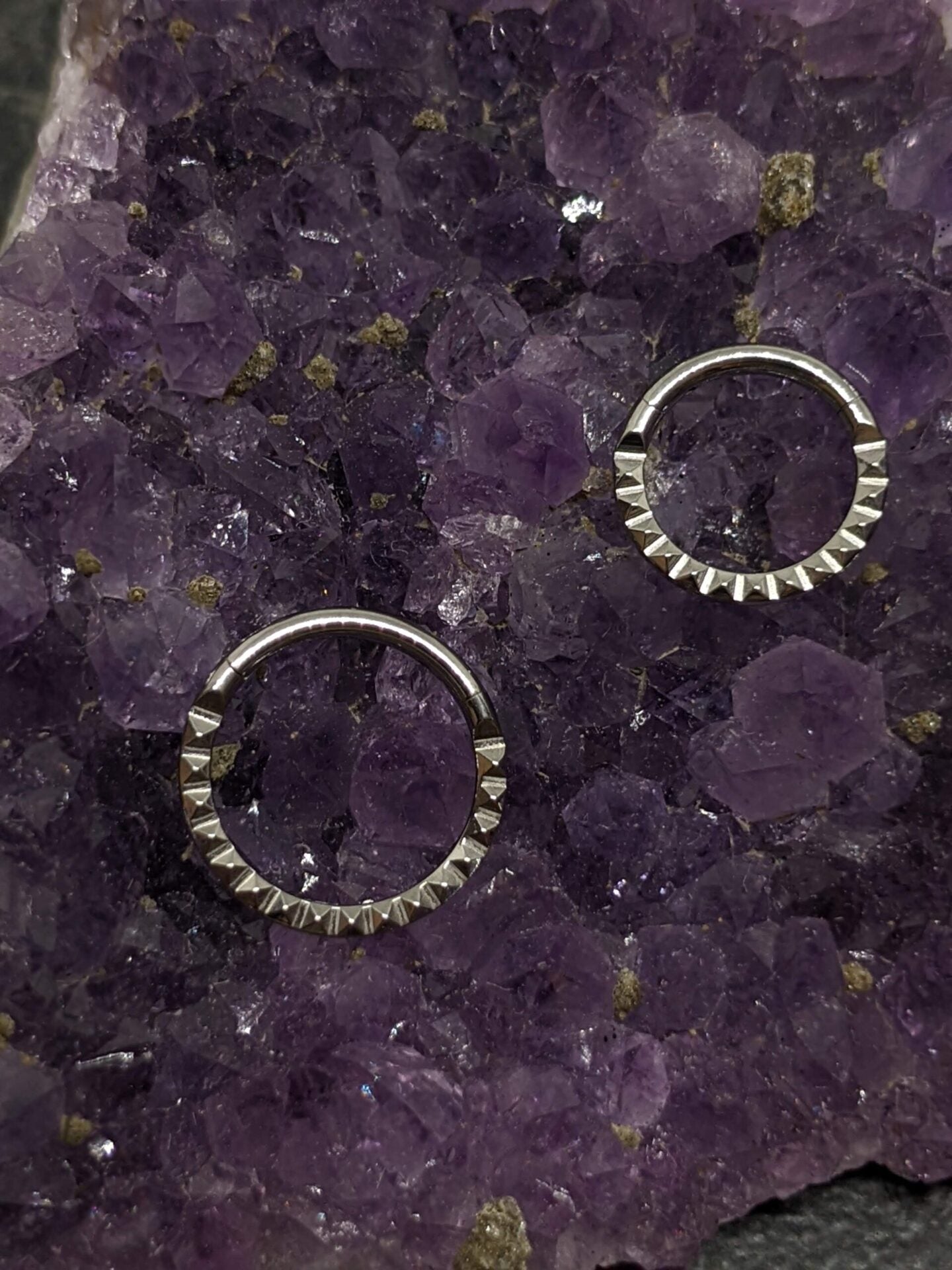 Studded clicker image 0