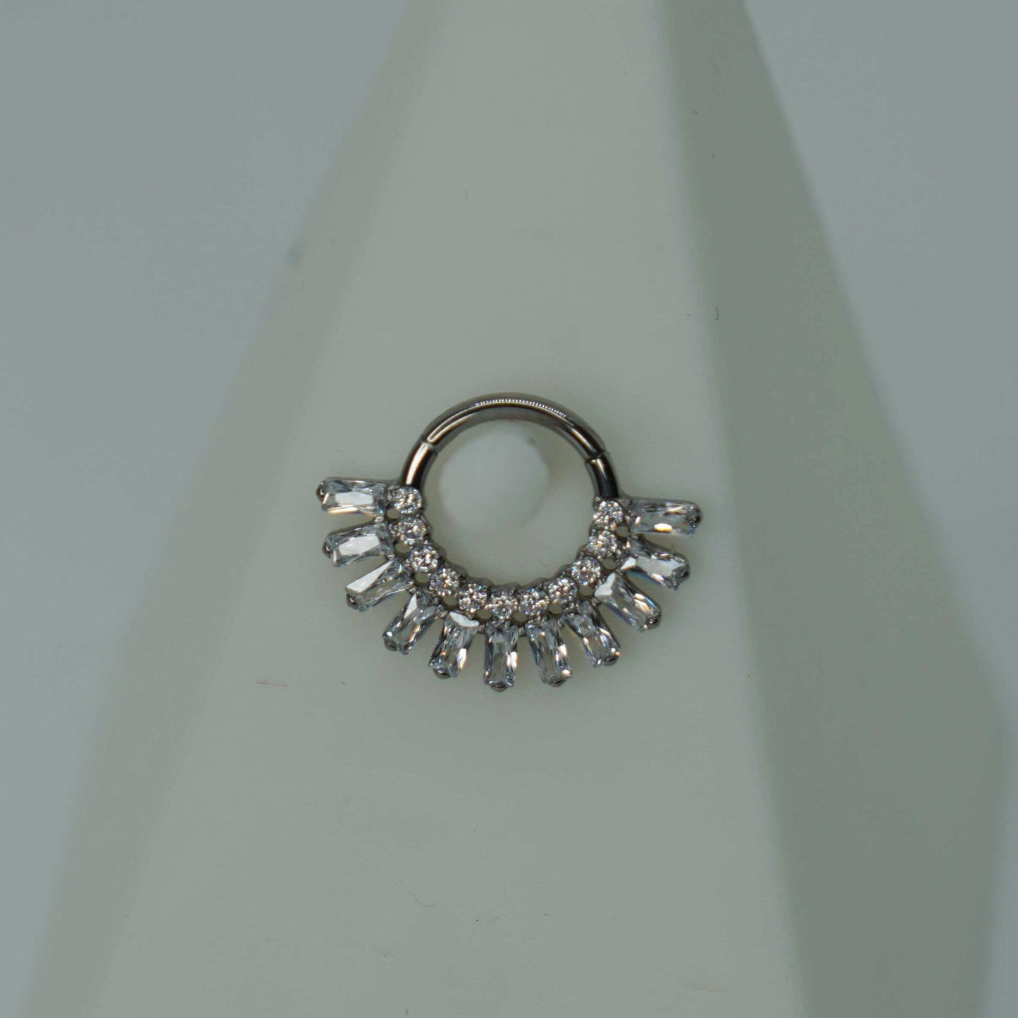 Reina clicker image 2