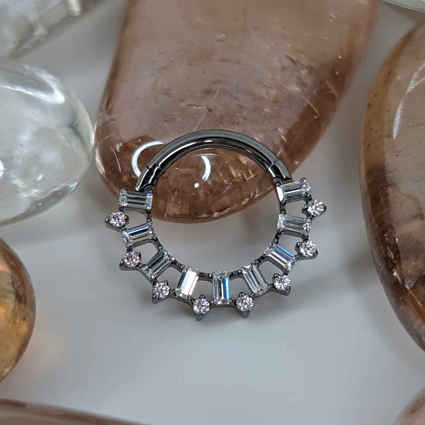 See-through clicker image 0