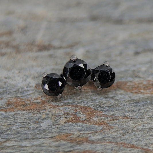 Short cluster naked BLACK image 0