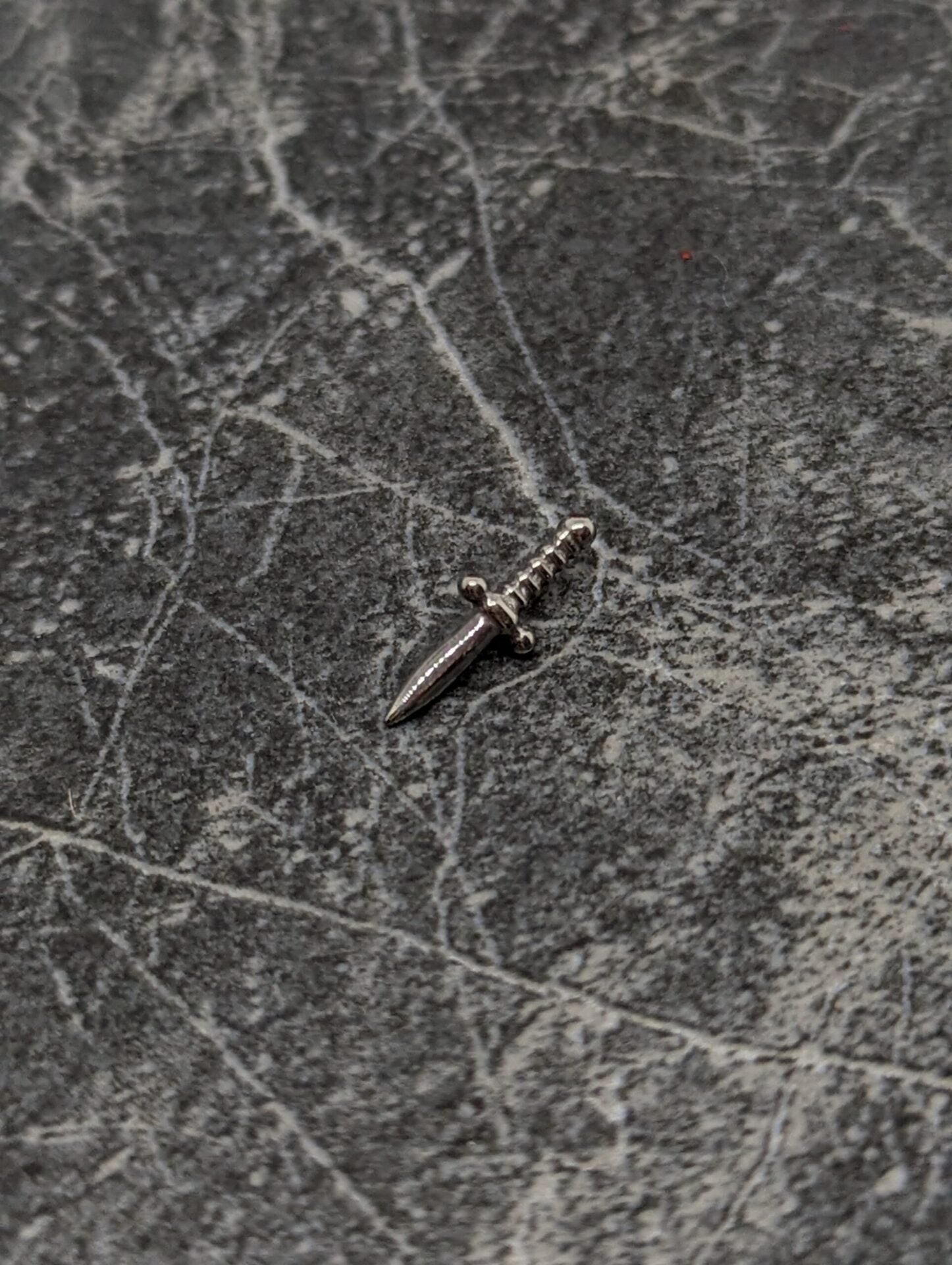 Dagger image 0