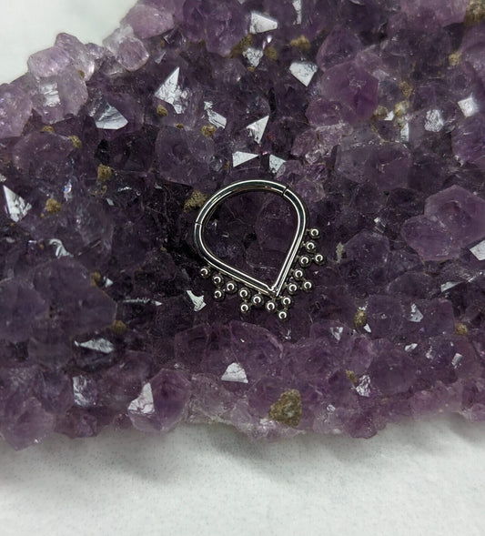 Ornamental drop clicker image 0