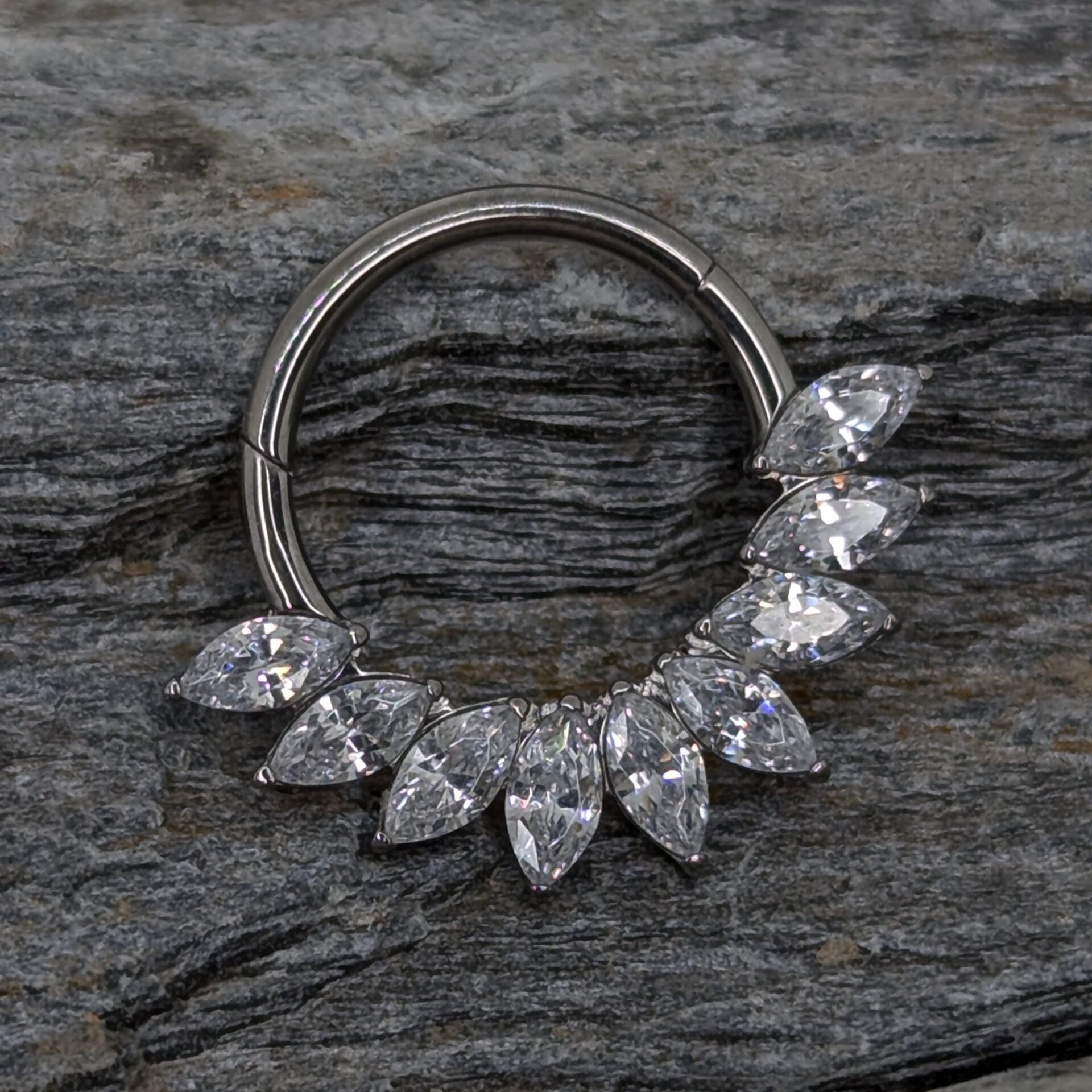 Marquise clicker image 0