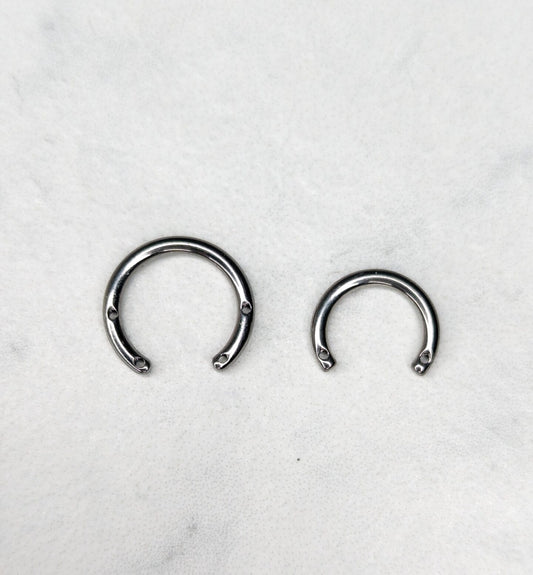 Circular barbell with attachment hole image 0