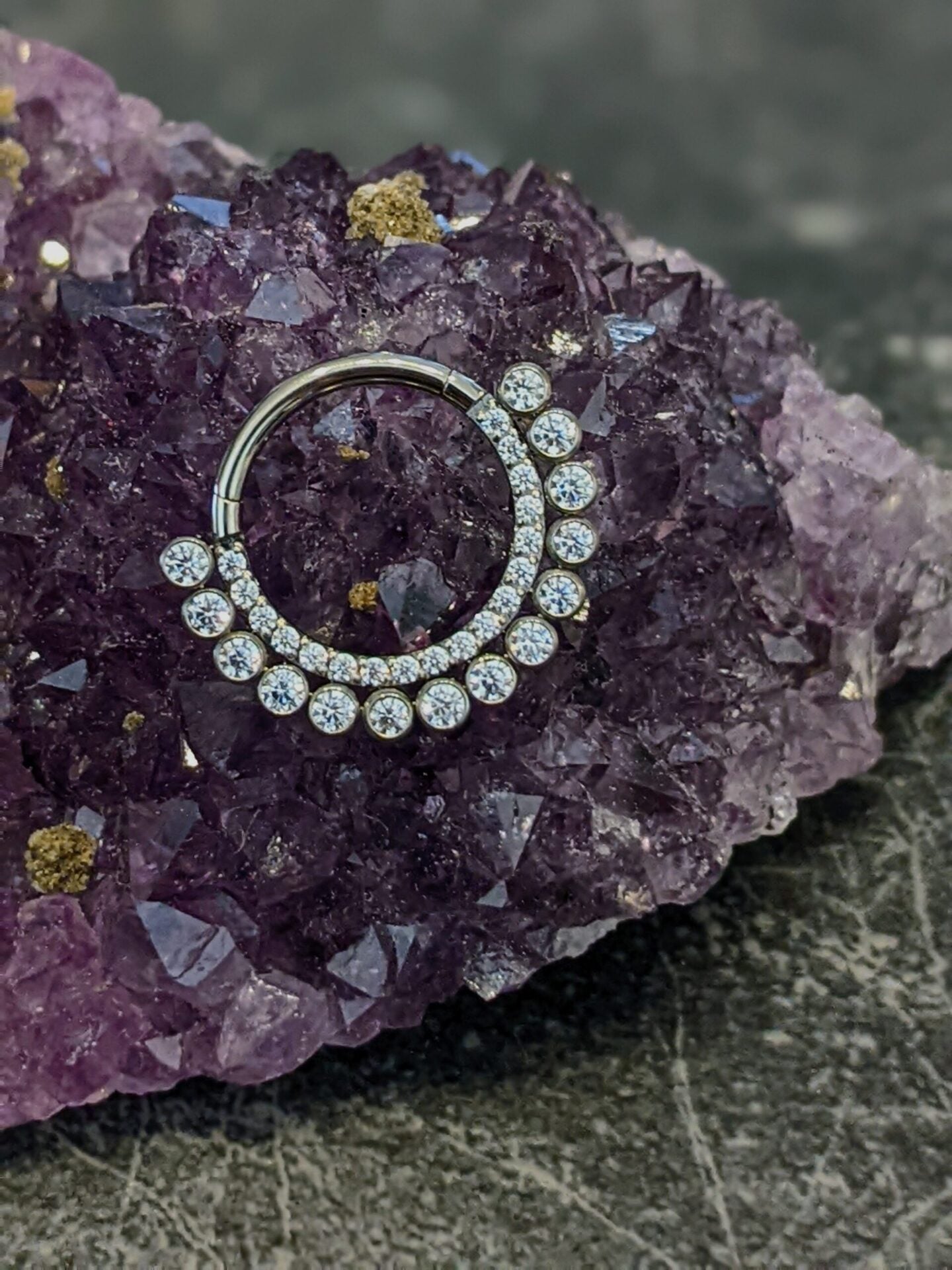 Queen clicker image 0