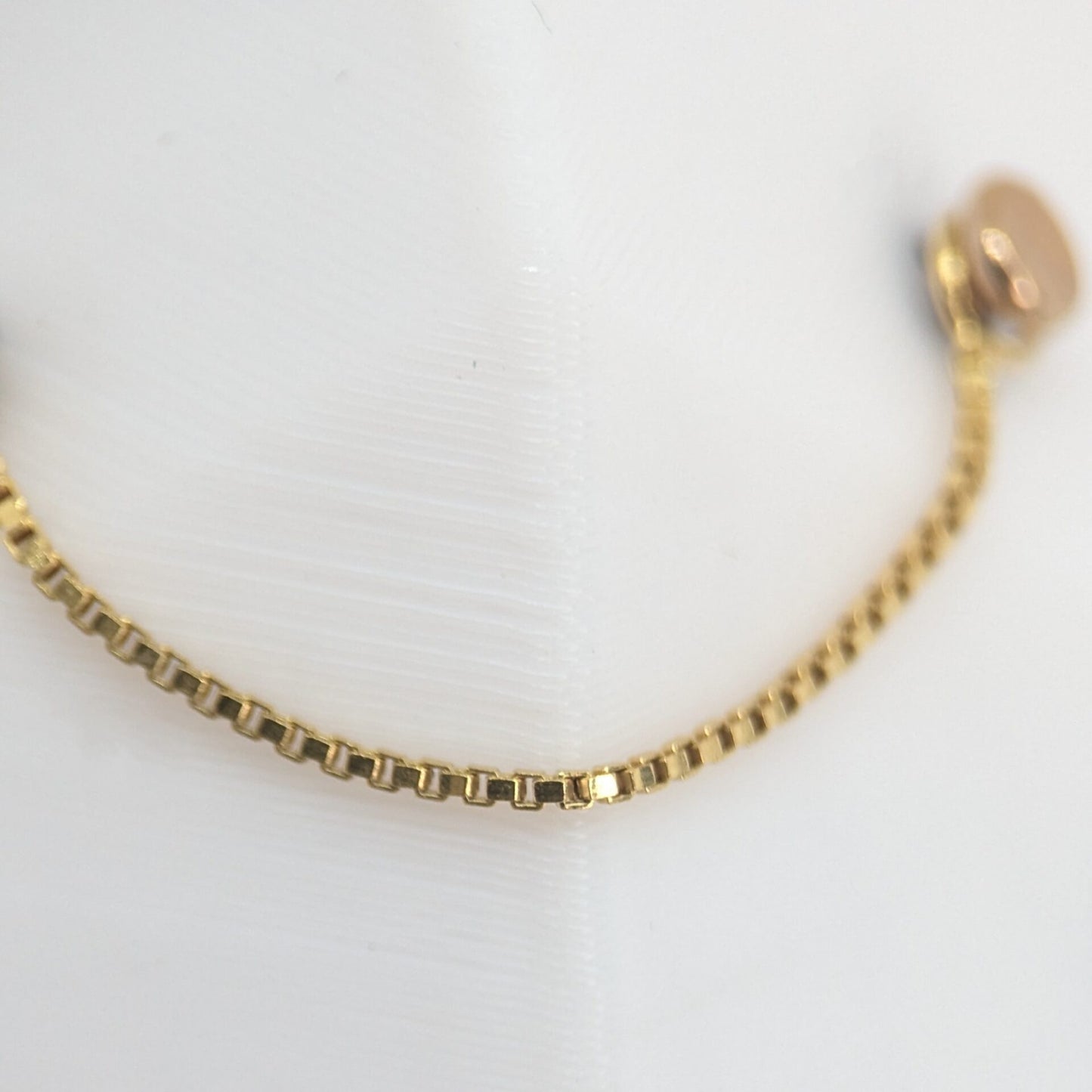 Single boxed chain PVD gold image 2