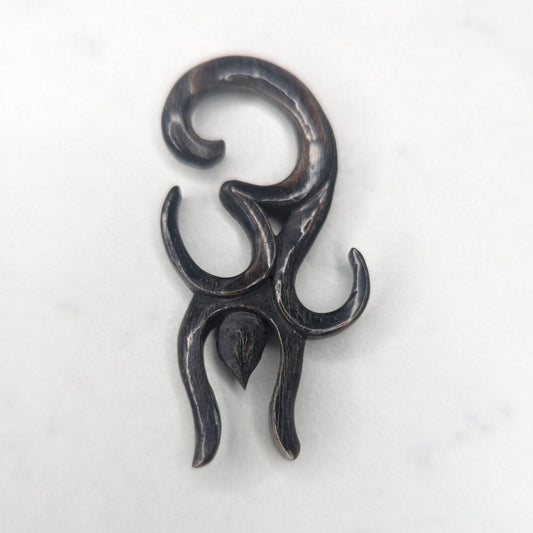 Pendente OM in legno image 0