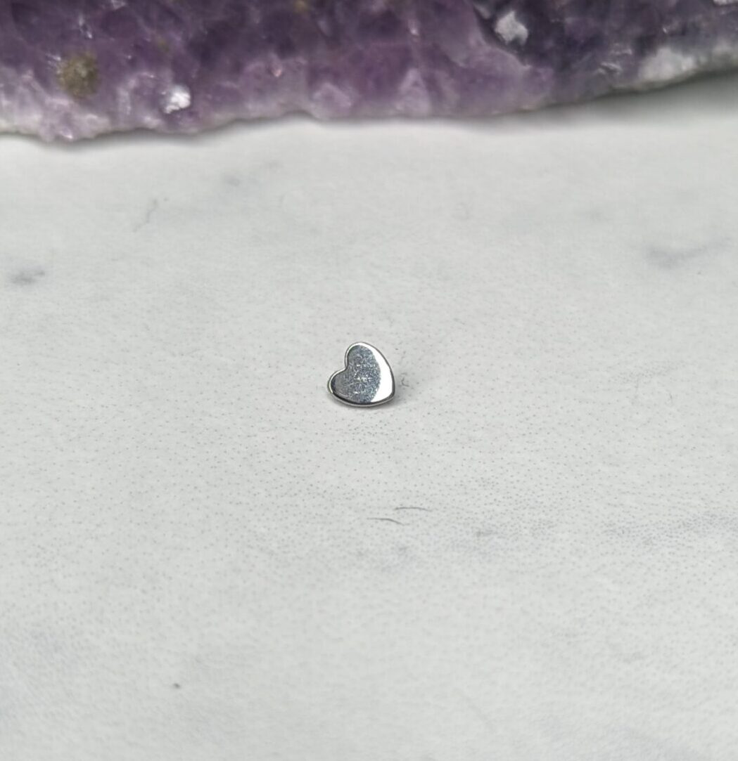 Plain heart image 0