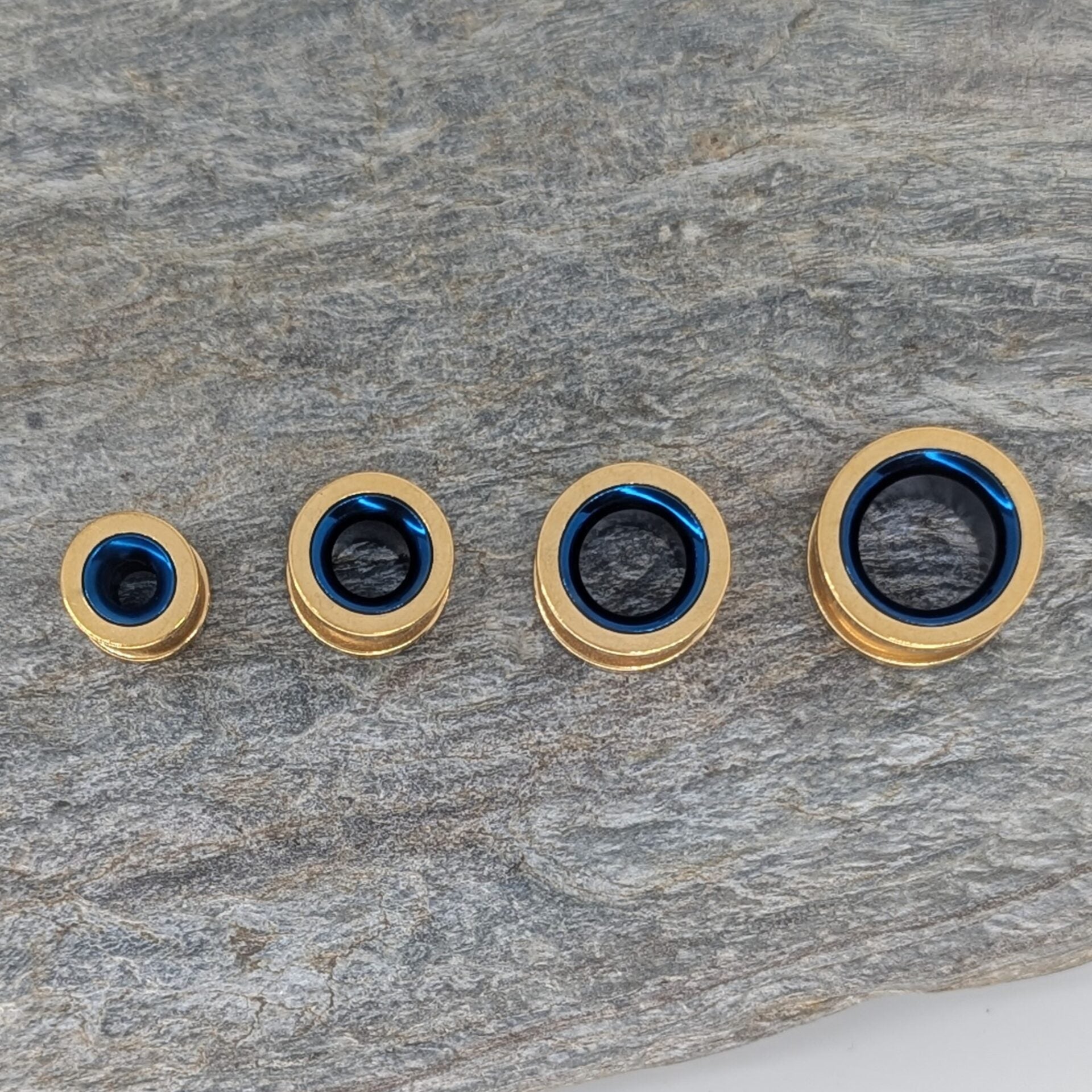 Gold &amp; Blue tunnel image 1