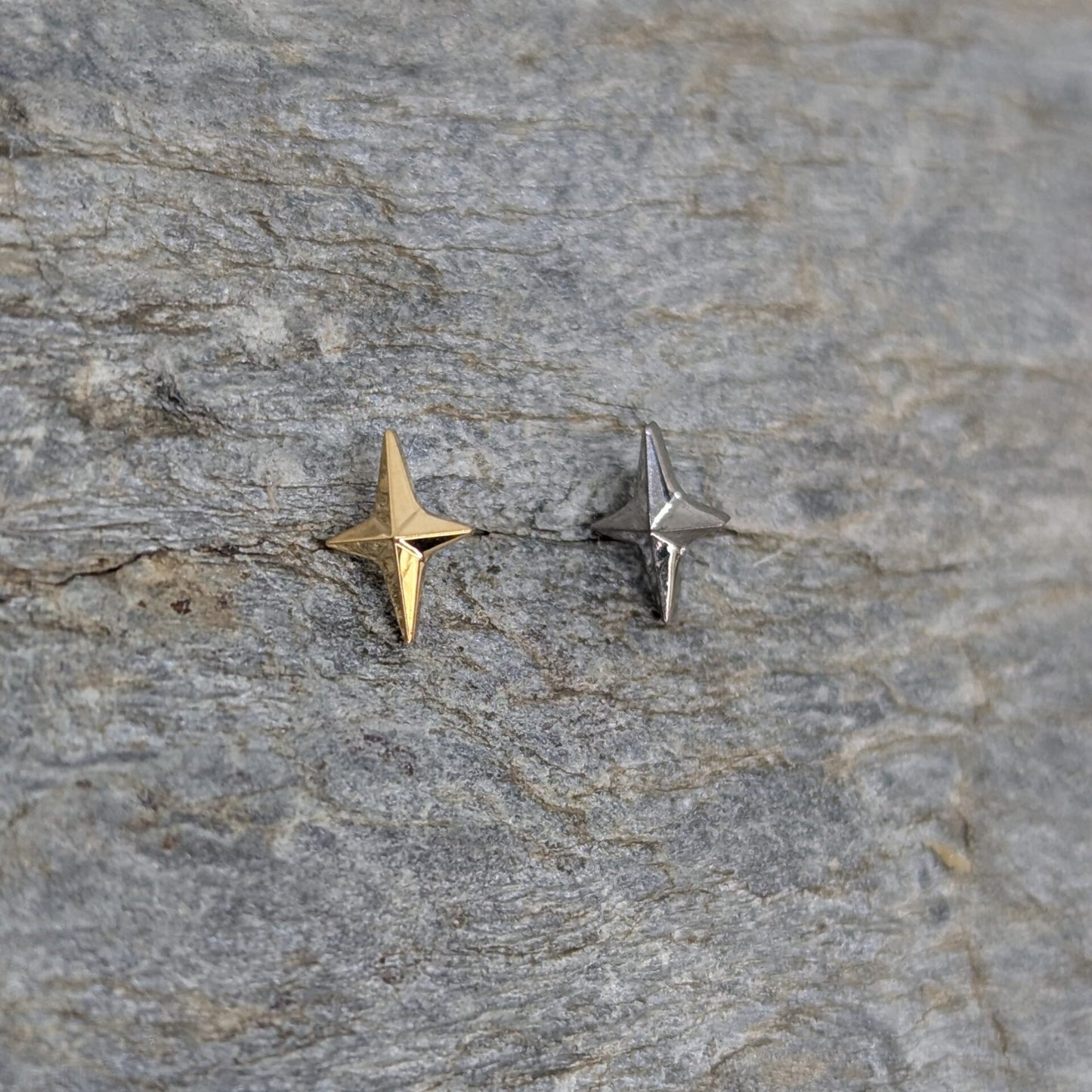 Four point star image 0