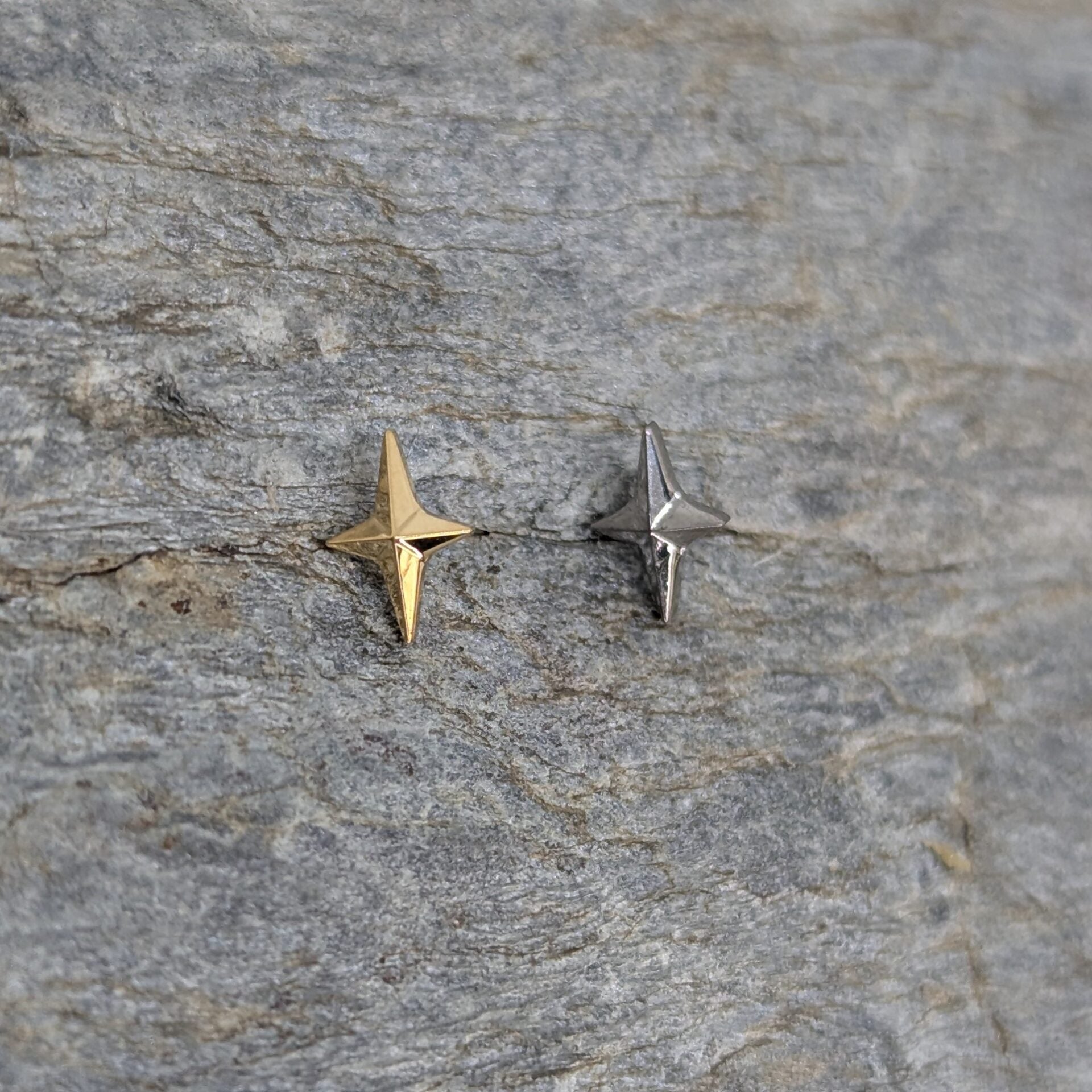 Four point star image 0