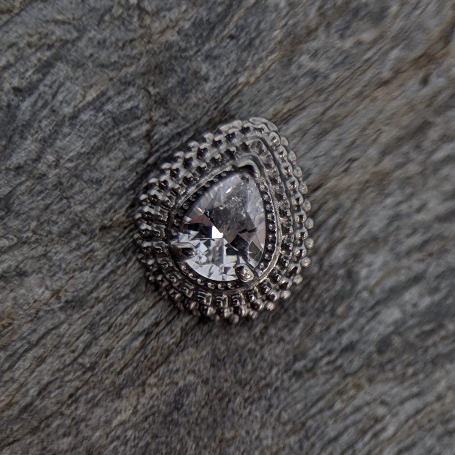 Millgrain Waterdrop Gem image 0