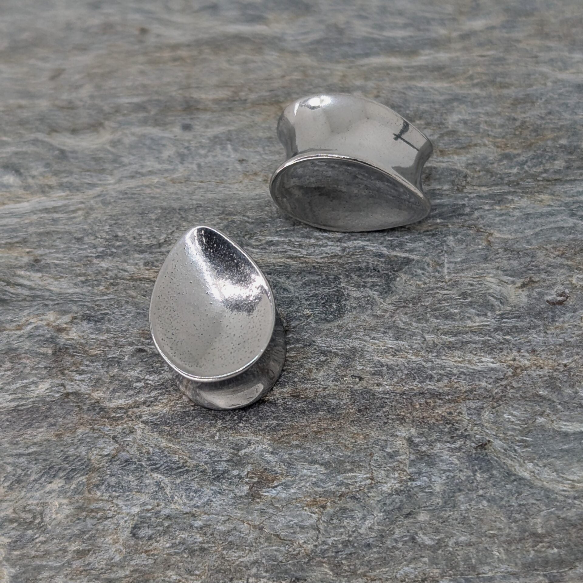 Drop plug image 0