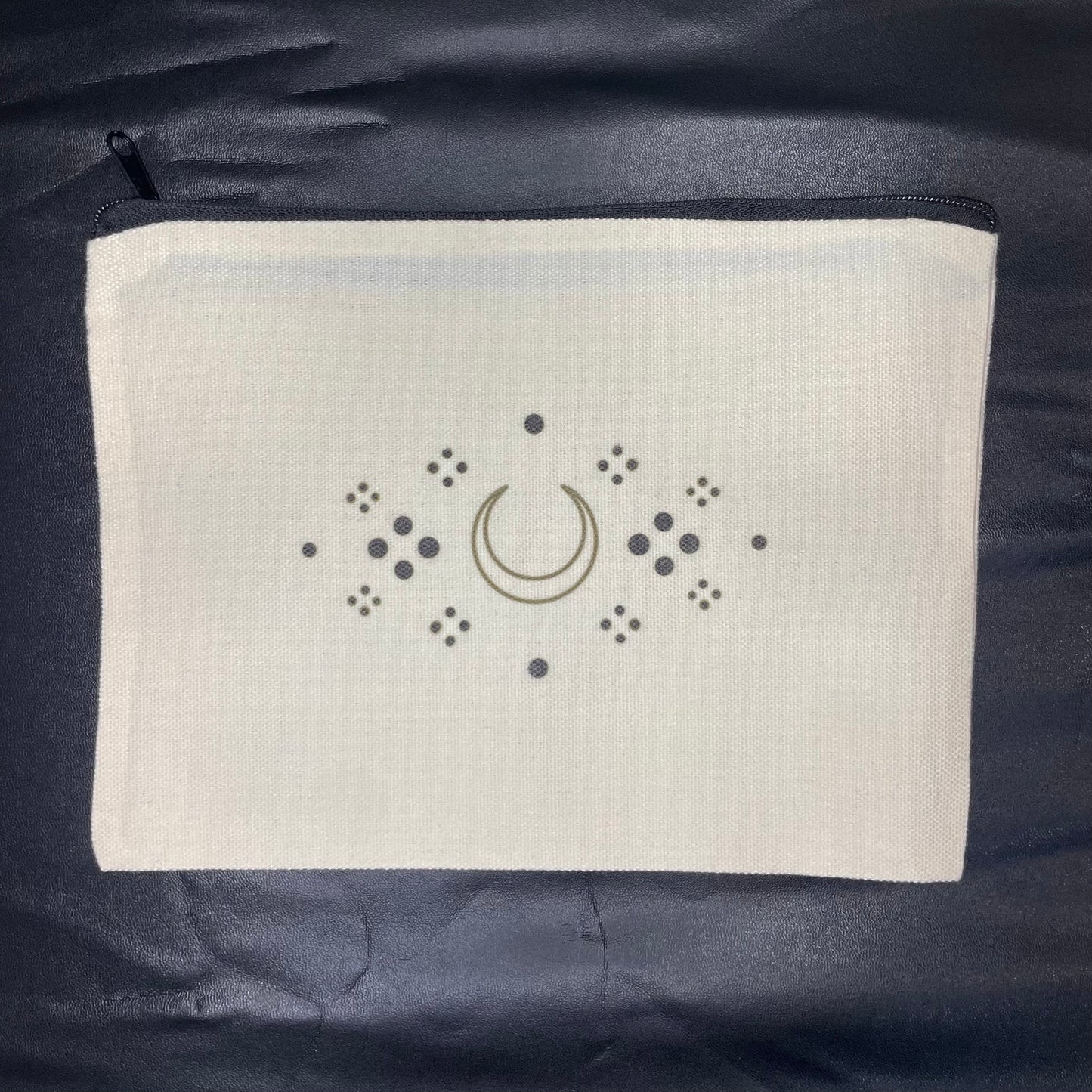 Pochette con motivi ornamentali