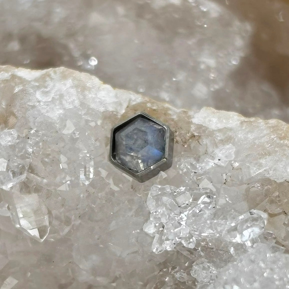 Moonstone Exagon
