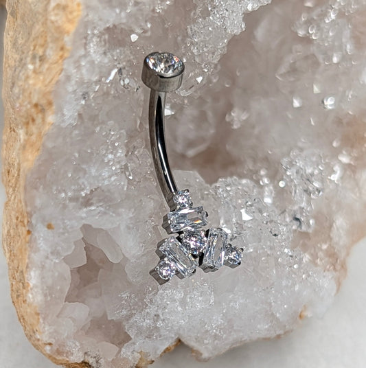 Trinity navel bar